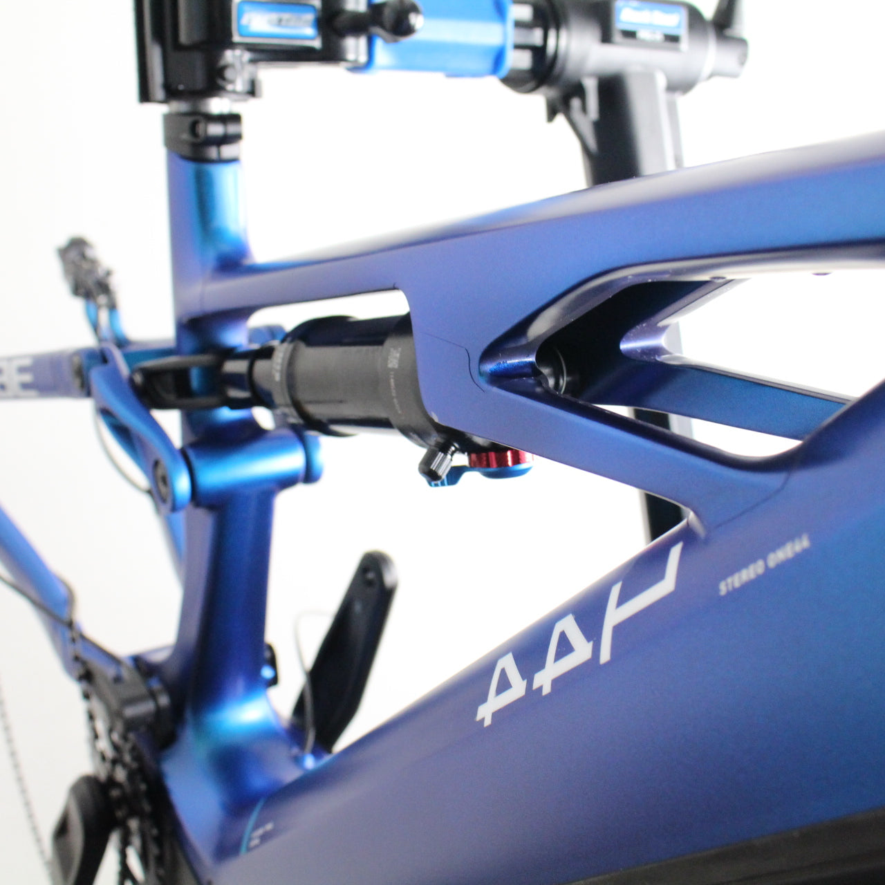 Cube Stereo Hybrid One44 HPC 800W 2025 | Frame Protection Kit