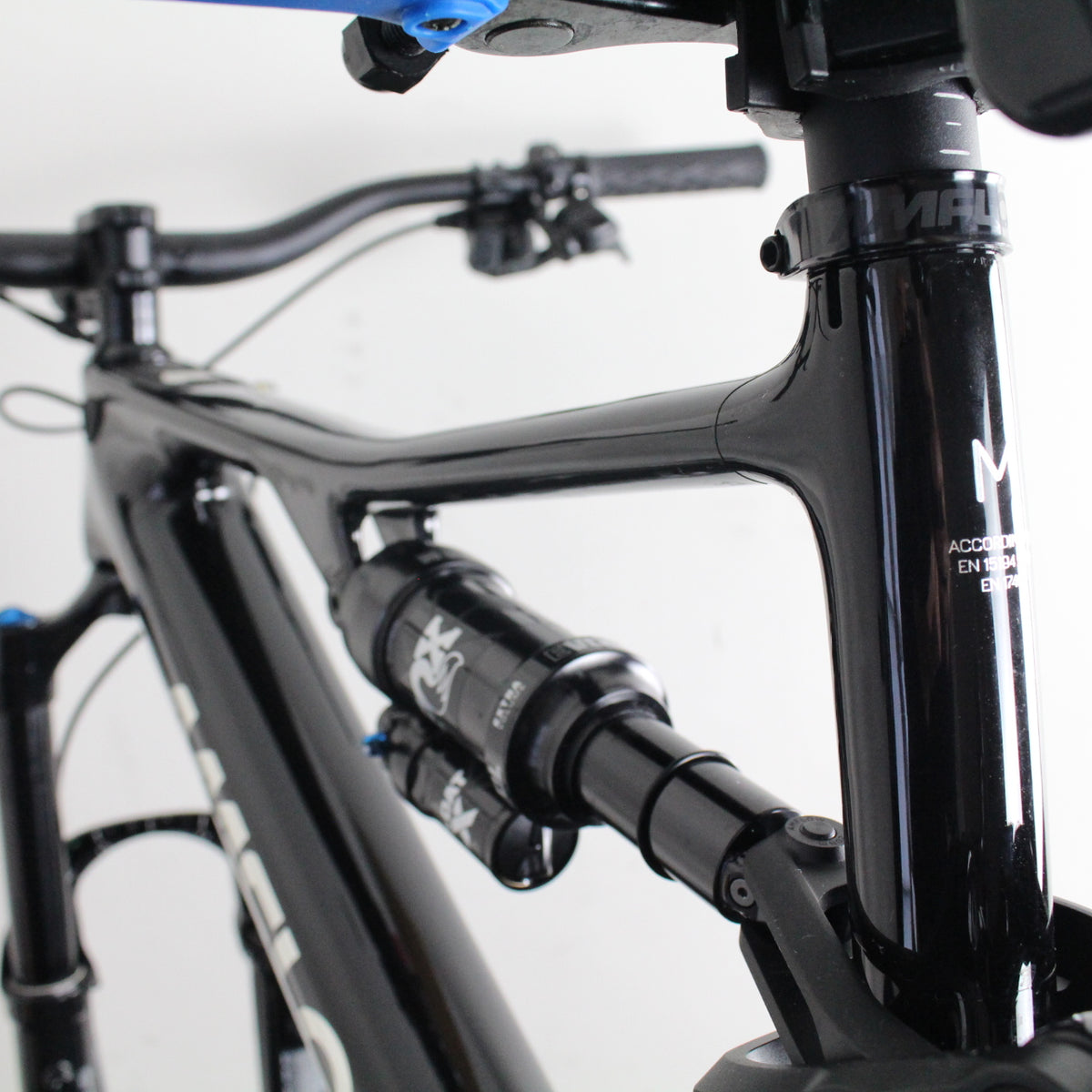 Am Flow Invisiframe Amflow PX Carbon 2026 | invisiFRAME Frame Protection – invisiframe